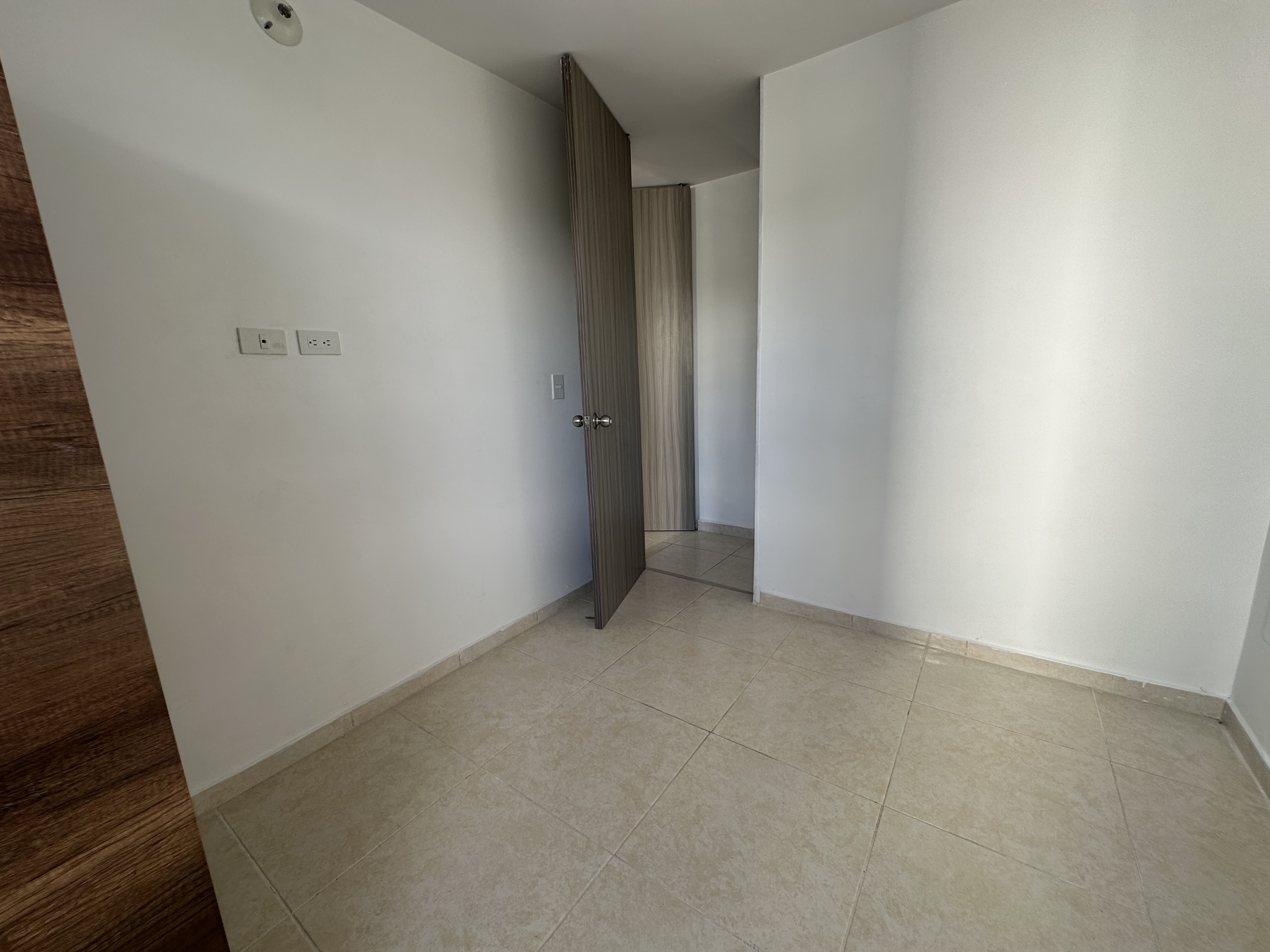 Apartamento en venta en Urbanizacion El Eden De La Victoria, Armenia · foto 8 de 17