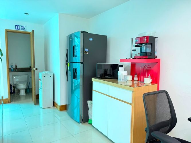 Oficina en venta en El Poblado, Medellín, 79 m² · foto 8 de 12