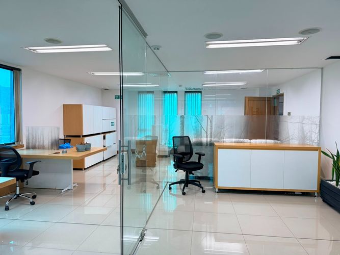 Oficina en venta en El Poblado, Medellín, 79 m² · foto 4 de 12