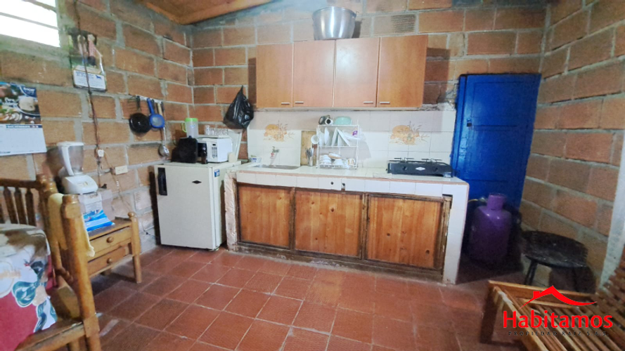 Finca en venta en El Zango, Guarne, 7268 m² · foto 9 de 24