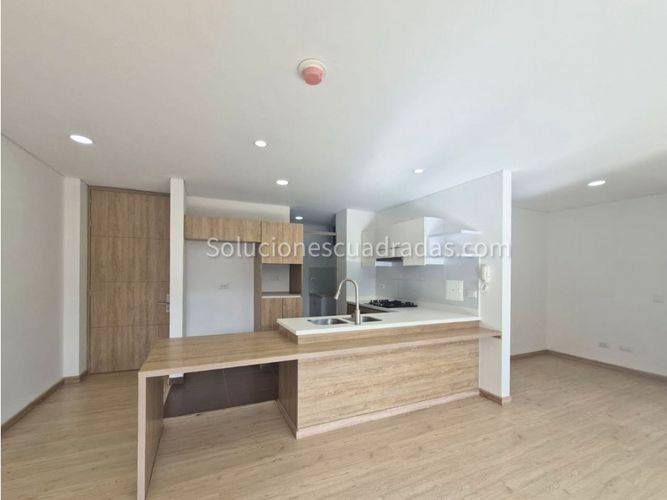 Apartamento de 2 alcobas en arriendo en Centro, Sopó, 75 m² · foto 3 de 12