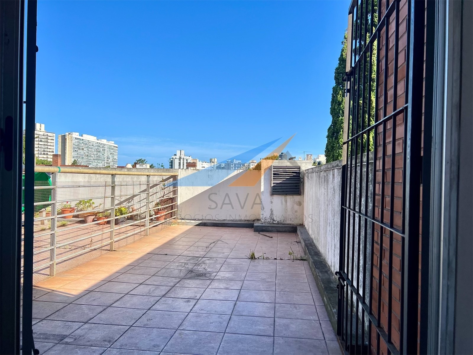 Alquiler Monoambiente en Buceo! Patio Amplio de Uso Exclusivo! · Photo 4