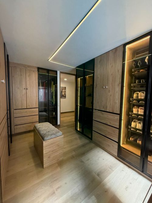 Apartamento de 3 alcobas en venta en Los Rosales, Bogotá, 185 m² · foto 9 de 19