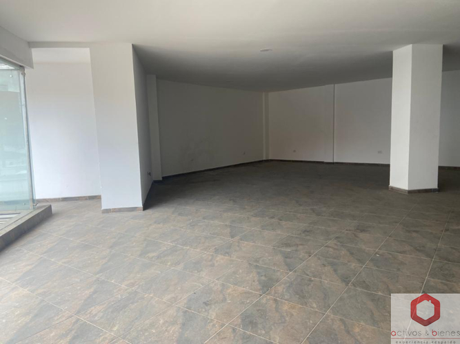 Local en arriendo en El Porvenir, Rionegro, 215 m² · foto 2 de 6
