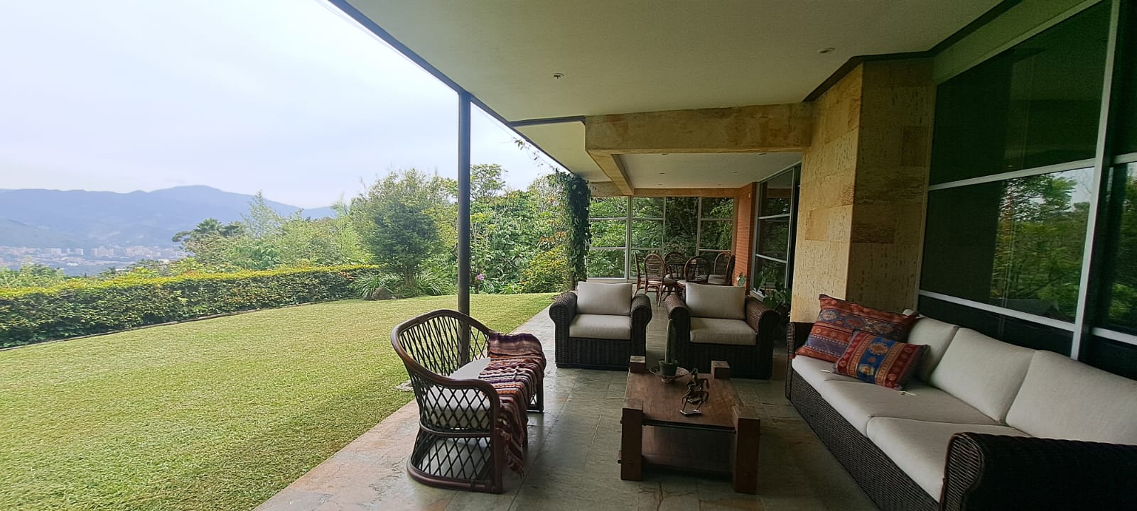 Casa en venta en El Poblado, Medellín 4
