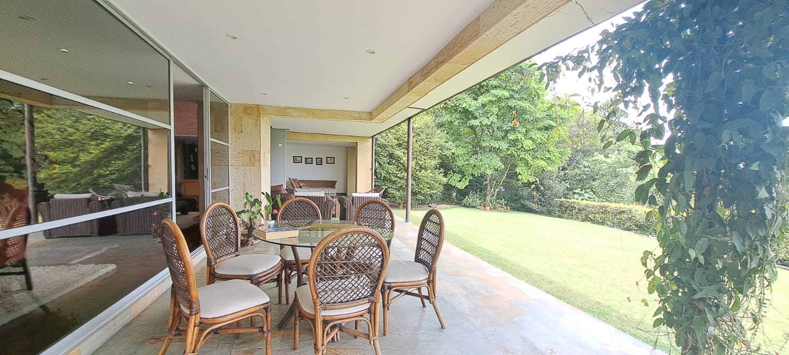 Casa en venta en El Poblado, Medellín 5