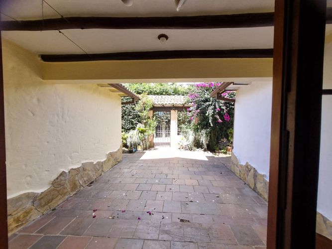 Casa de 3 alcobas en venta en La Estrella, Chía, 300 m² · foto 3 de 24