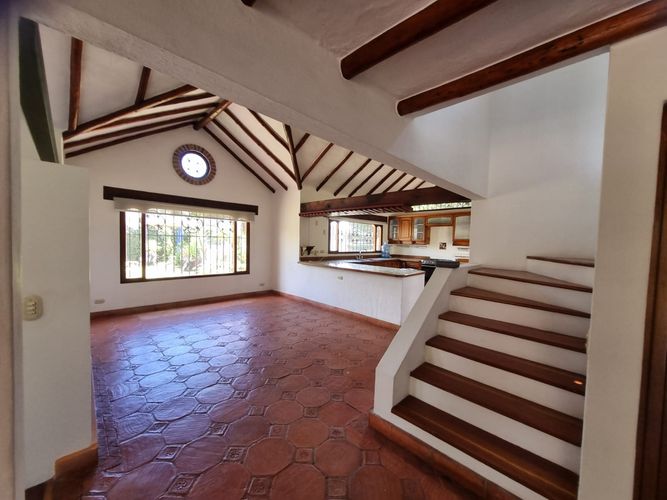 Casa de 3 alcobas en venta en La Estrella, Chía, 300 m² · foto 4 de 24