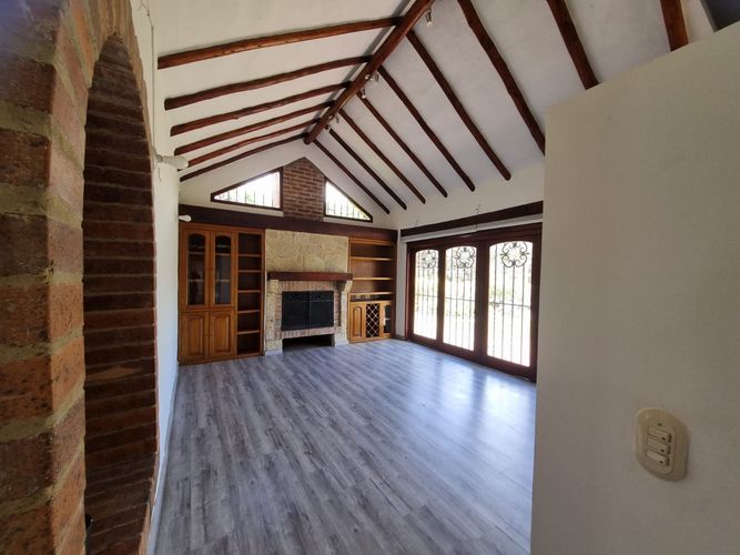 Casa de 3 alcobas en venta en La Estrella, Chía, 300 m² · foto 21 de 24
