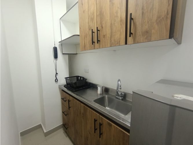 Oficina en arriendo en Estadio, Medellín, 75 m² · foto 2 de 8