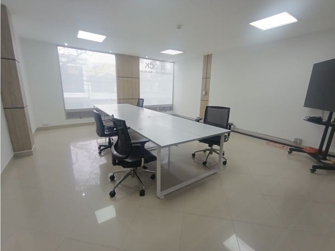 Oficina en arriendo en Estadio, Medellín, 75 m² · foto 4 de 8