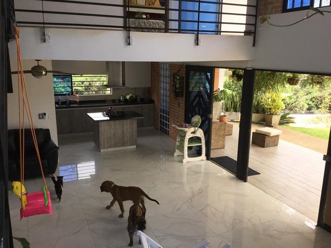 Casa de 6 alcobas en venta en La Reforma, Cali, 440 m² · foto 12 de 24