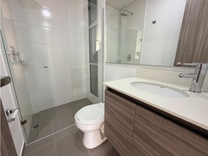 Apartamento de 3 alcobas en venta en Alto De Las Flores, Sabaneta, 75 m² · foto 4 de 13