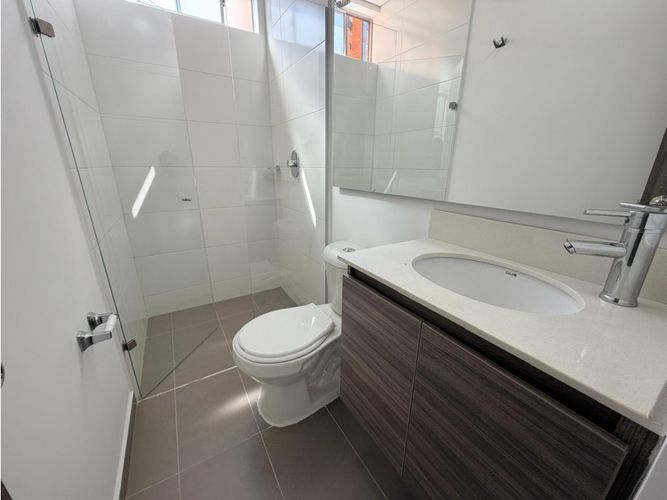 Apartamento de 3 alcobas en venta en Alto De Las Flores, Sabaneta, 75 m² · foto 13 de 13