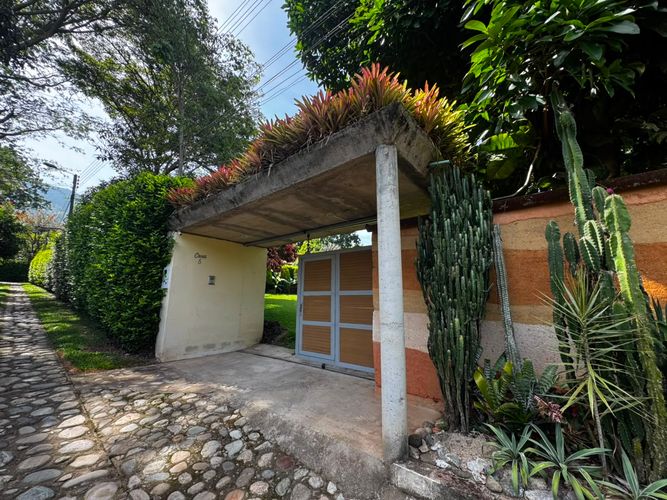 Finca en venta en Campo Verde, Piedecuesta, 1246 m² · foto 2 de 24