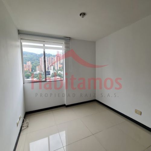 Apartamento de 3 alcobas en venta en Villa Carlota, Medellín, 85 m² · foto 13 de 21