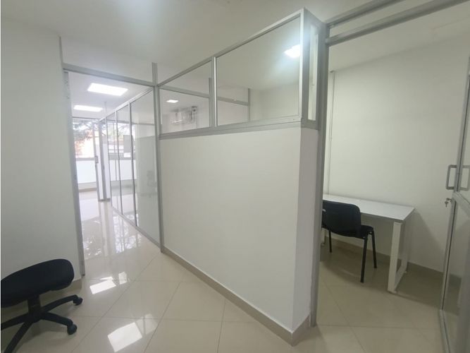 Oficina en arriendo en Estadio, Medellín, 85 m² · foto 5 de 13