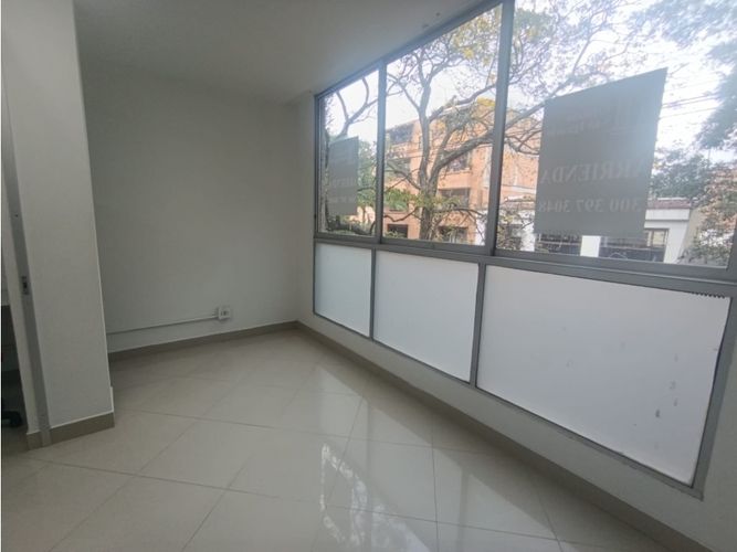 Oficina en arriendo en Estadio, Medellín, 85 m² · foto 6 de 13