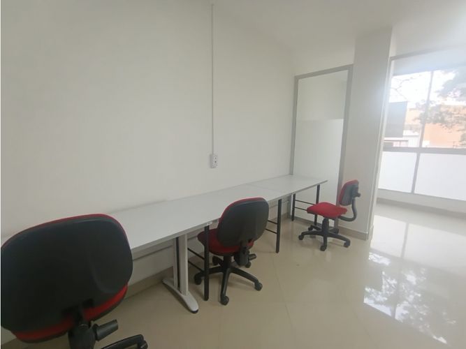 Oficina en arriendo en Estadio, Medellín, 85 m² · foto 8 de 13