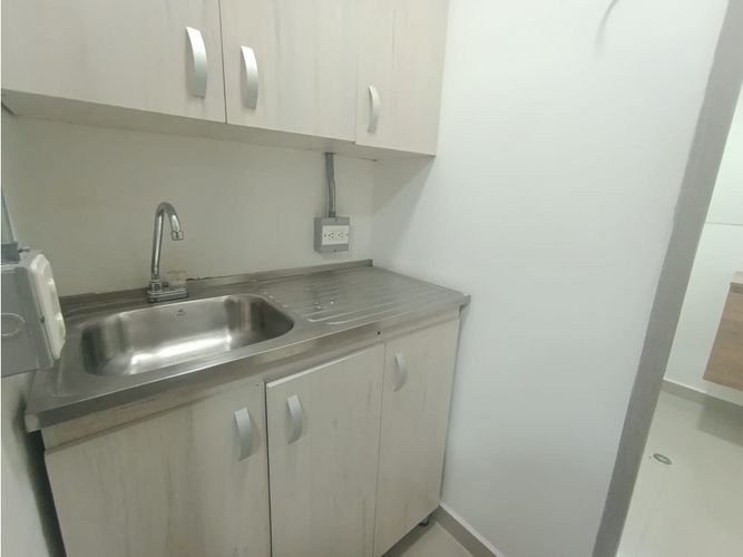 Oficina en arriendo en Estadio, Medellín, 85 m² · foto 11 de 13