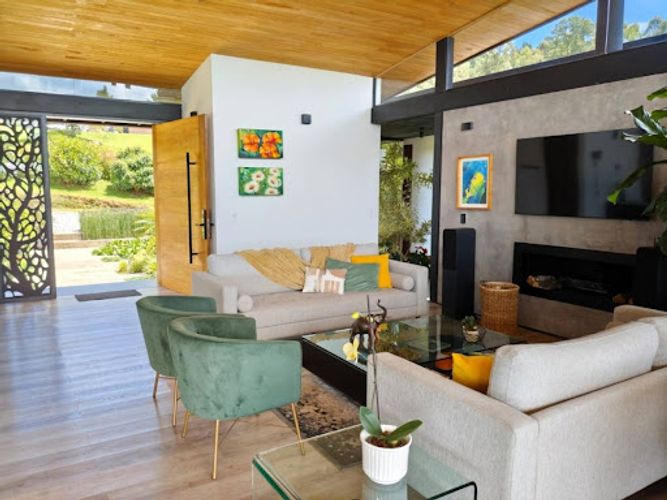 Casa de 4 alcobas en venta en Santa Elena, El Retiro, 303 m² · foto 9 de 24