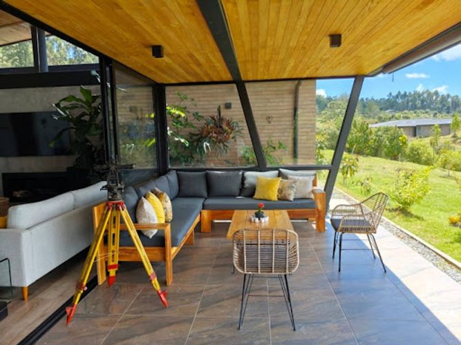 Casa de 4 alcobas en venta en Santa Elena, El Retiro, 303 m² · foto 11 de 24