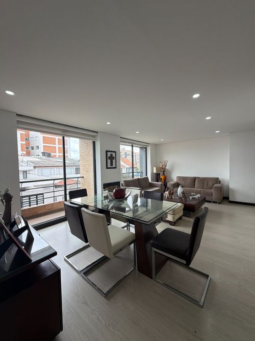 Apartamento de 3 alcobas en venta en Niza Norte, Bogotá, 116 m² · foto 4 de 20