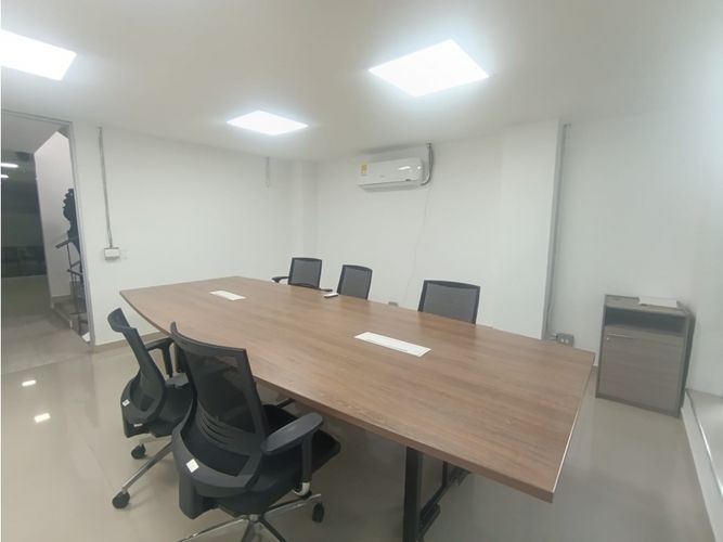 Oficina en arriendo en Estadio, Medellín, 30 m² · foto 2 de 6