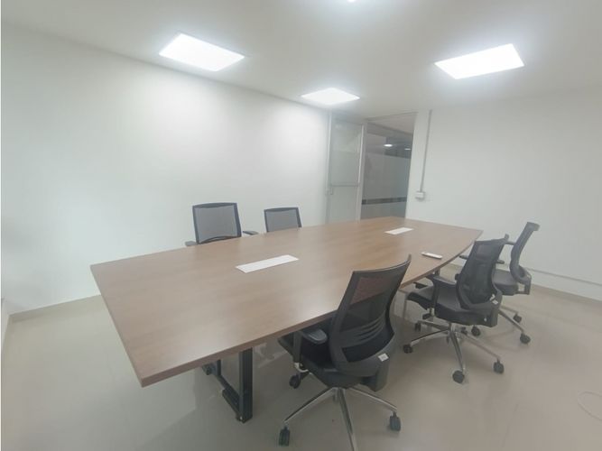 Oficina en arriendo en Estadio, Medellín, 30 m² · foto 3 de 6