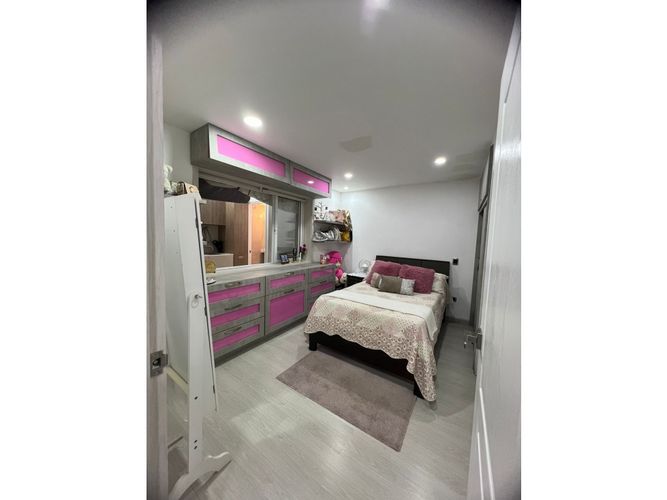 Casa de 2 alcobas en venta en Obrero, Envigado, 95 m² · foto 7 de 15