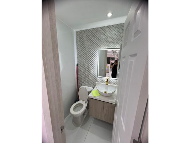Casa de 2 alcobas en venta en Obrero, Envigado, 95 m² · foto 11 de 15
