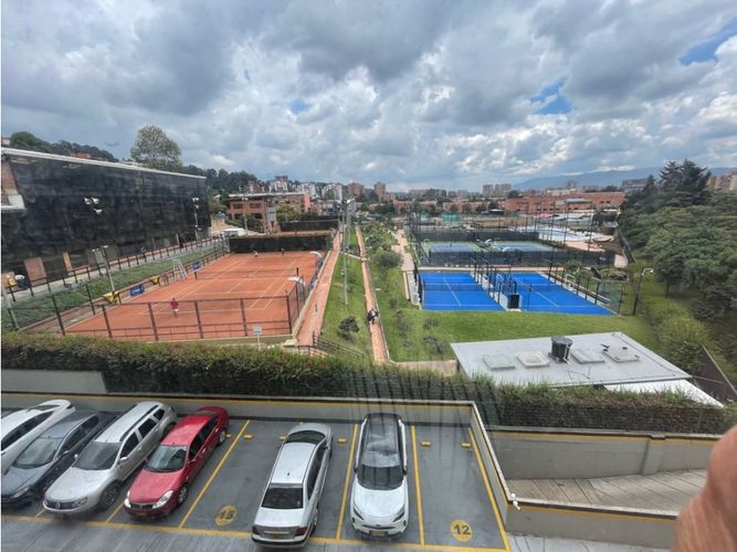 Apartaestudio en venta en Gratamira, Bogotá, 24 m² · foto 2 de 12