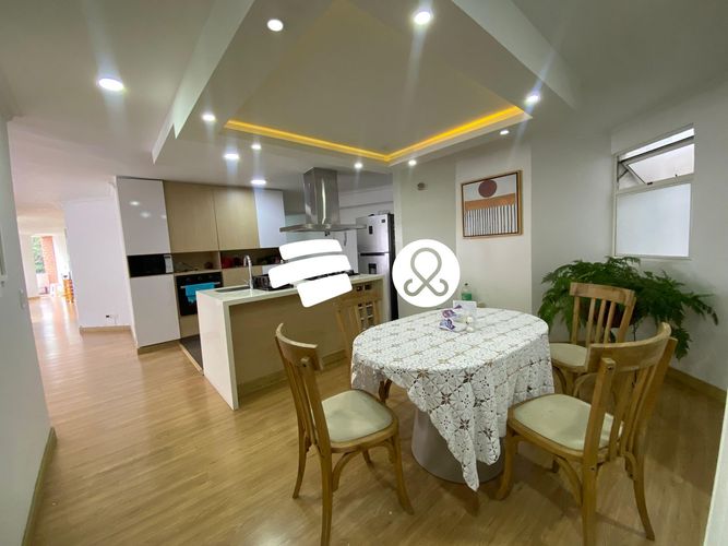 Apartamento de 3 alcobas en venta en Laureles, Medellín, 127 m² · foto 4 de 15