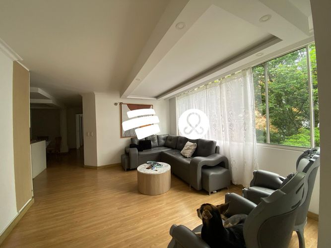 Apartamento de 3 alcobas en venta en Laureles, Medellín, 127 m² · foto 5 de 15