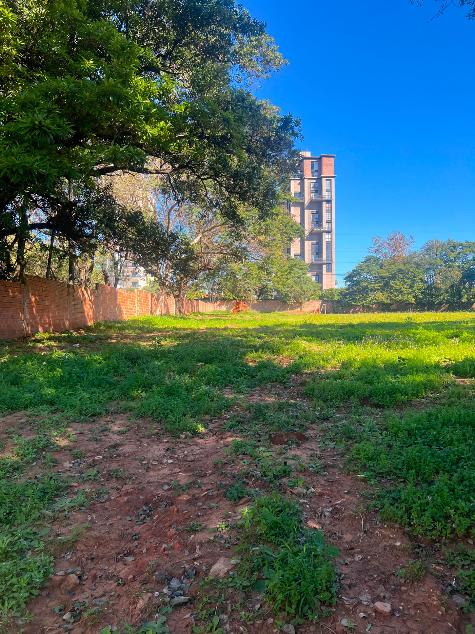 ALQUILO PROPIEDAD SOBRE PRIMER PRESIDENTE DE 6814 m2 — foto 3