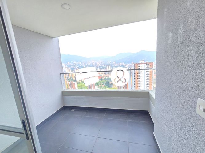 Apartamento de 2 alcobas en venta en Entreamigos, Sabaneta, 82 m² · foto 4 de 22