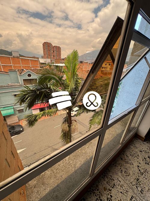 Apartamento de 3 alcobas en venta en Laureles, Medellín, 127 m² · foto 13 de 14