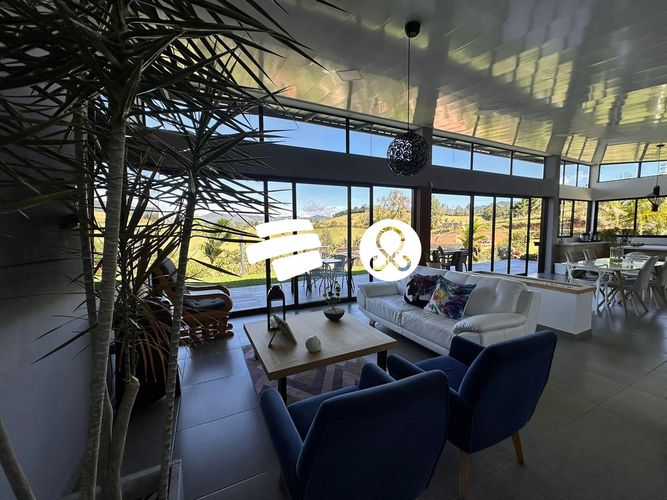 Finca en venta en El Carmen De Viboral, El Carmen de Viboral, 3069 m² · foto 5 de 24