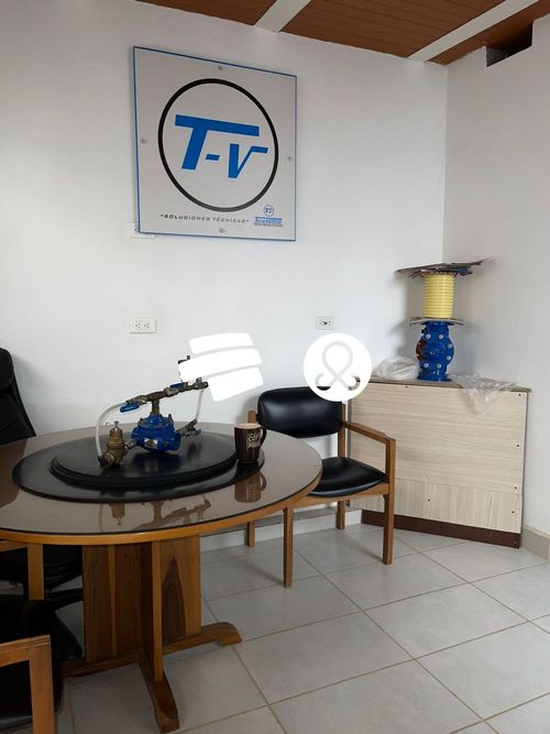 Casa de 7 alcobas en venta en Entreamigos, Sabaneta, 240 m² · foto 2 de 24
