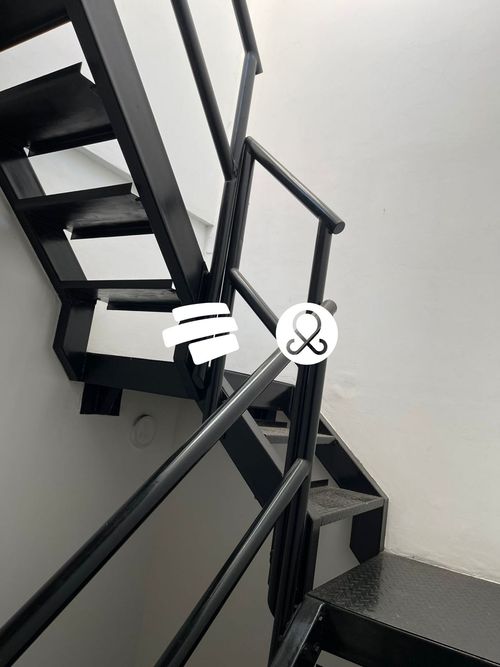 Casa de 7 alcobas en venta en Entreamigos, Sabaneta, 240 m² · foto 3 de 24