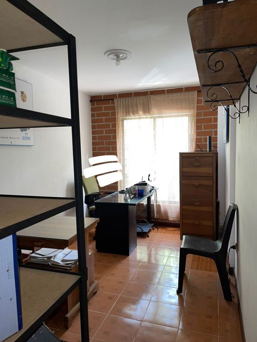 Casa de 7 alcobas en venta en Entreamigos, Sabaneta, 240 m² · foto 6 de 24