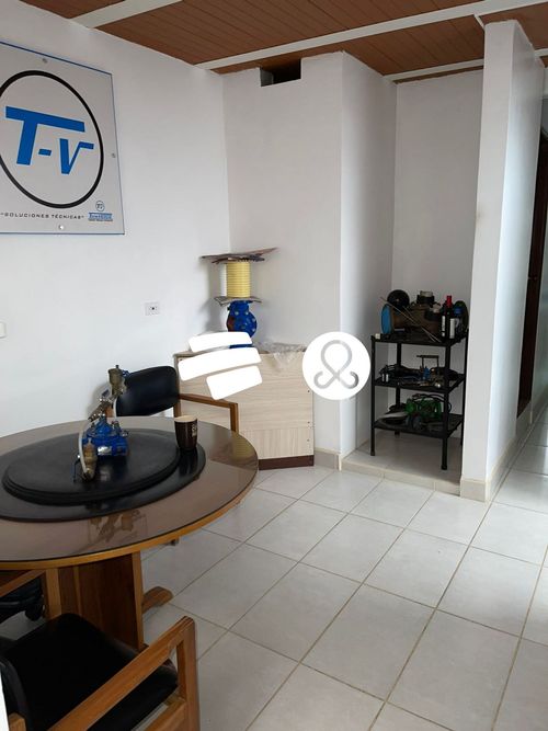 Casa de 7 alcobas en venta en Entreamigos, Sabaneta, 240 m² · foto 8 de 24