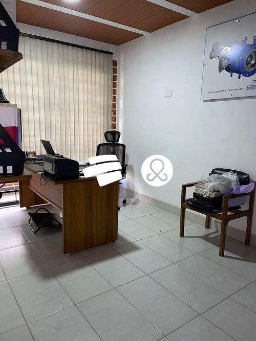Casa de 7 alcobas en venta en Entreamigos, Sabaneta, 240 m² · foto 9 de 24