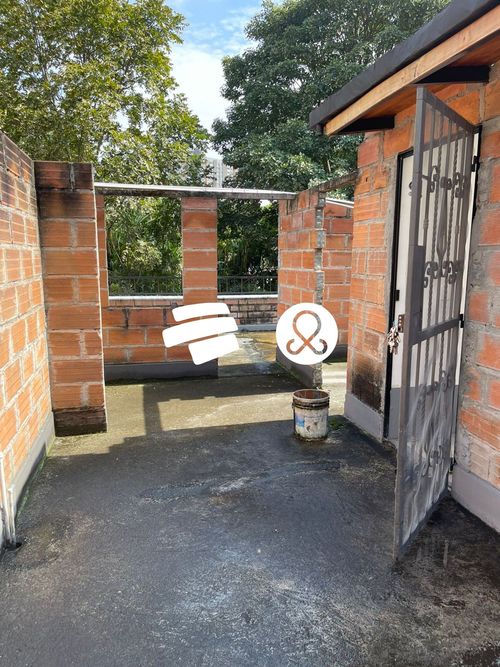 Casa de 7 alcobas en venta en Entreamigos, Sabaneta, 240 m² · foto 24 de 24