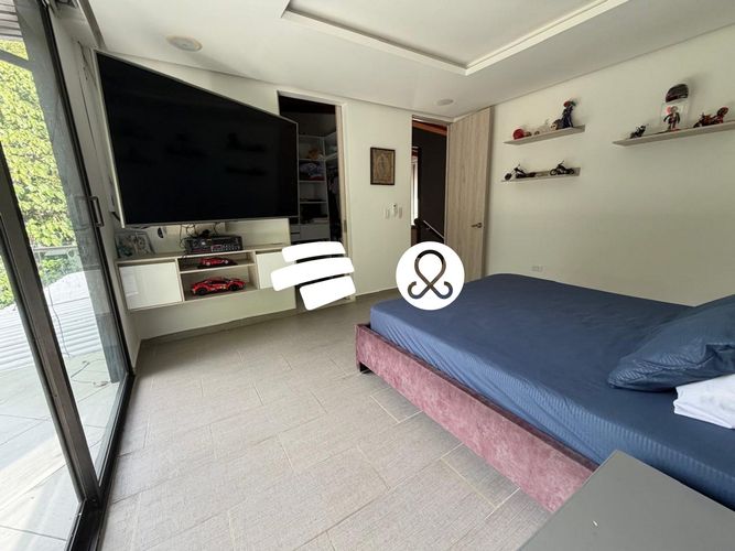 Finca en venta en Laureles, Medellín, 900 m² · foto 11 de 24