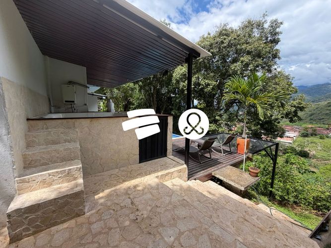 Finca en venta en Laureles, Medellín, 900 m² · foto 23 de 24