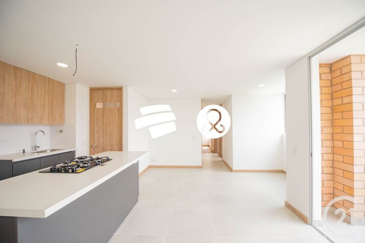 Apartamento en venta en La Independencia, Itagüí · foto 5 de 18