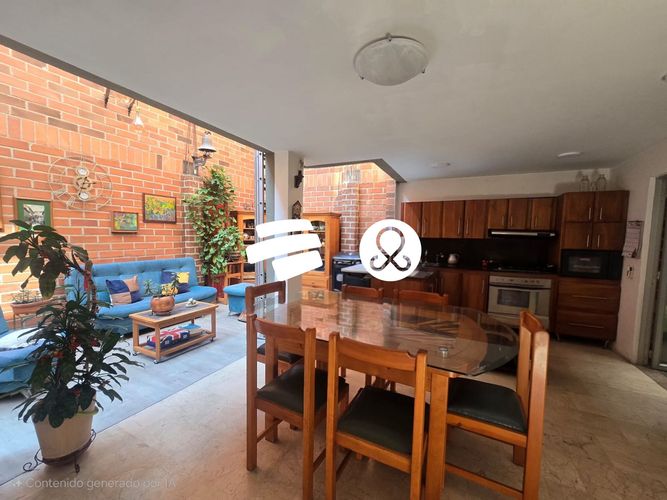 Casa de 5 alcobas en venta en Loma De La Doctora, Sabaneta, 256 m² · foto 10 de 24