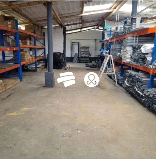 Bodega en venta en Laureles, Medellín, 2300 m² · foto 6 de 6