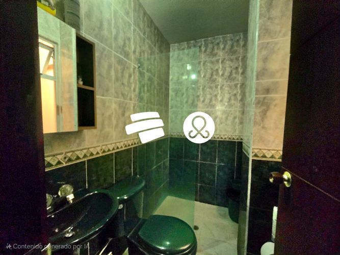 Casa de 5 alcobas en venta en Loma De La Doctora, Sabaneta, 256 m² · foto 22 de 24